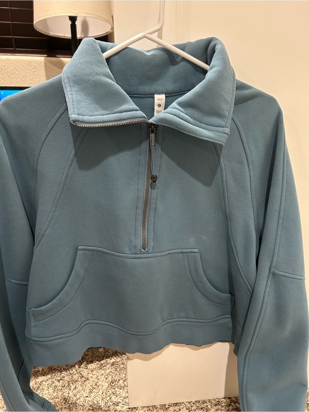 Lot of 4 Women’s Lululemon Half-Zip Cropped Pullover and Hoodies Sweatshirts - Picture 4 of 8